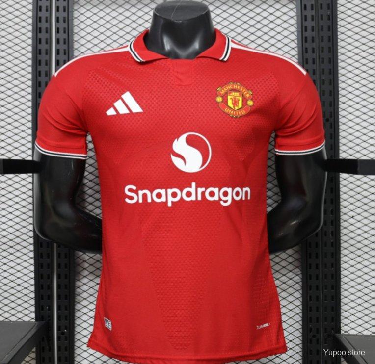 Manchester United 2026/27 LOCAL MANGA CORTA VERSION JUGADOR